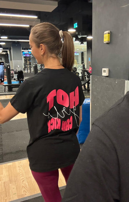 Koszulka "Hot Girls Can Kick"